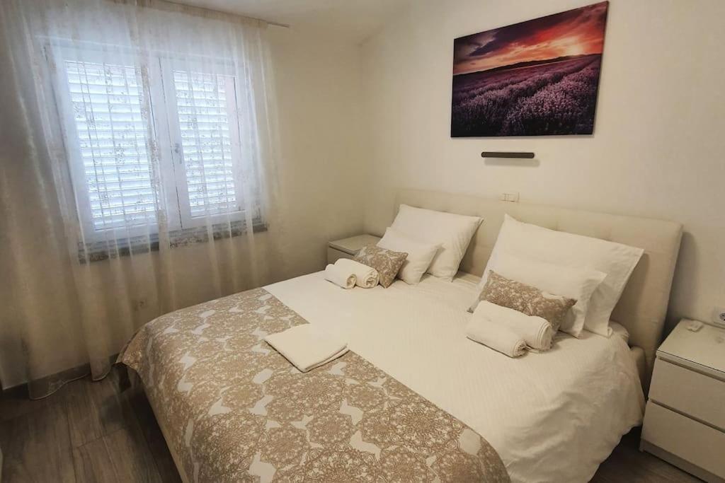 Apartment Rosemary 尼亚卢卡 外观 照片
